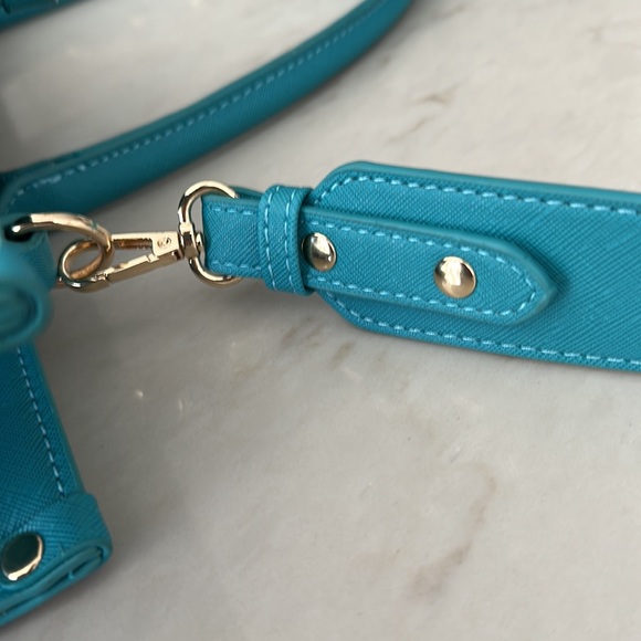 🩵Trina Turk Printed Large Tote🩵 - Picture 11 of 16